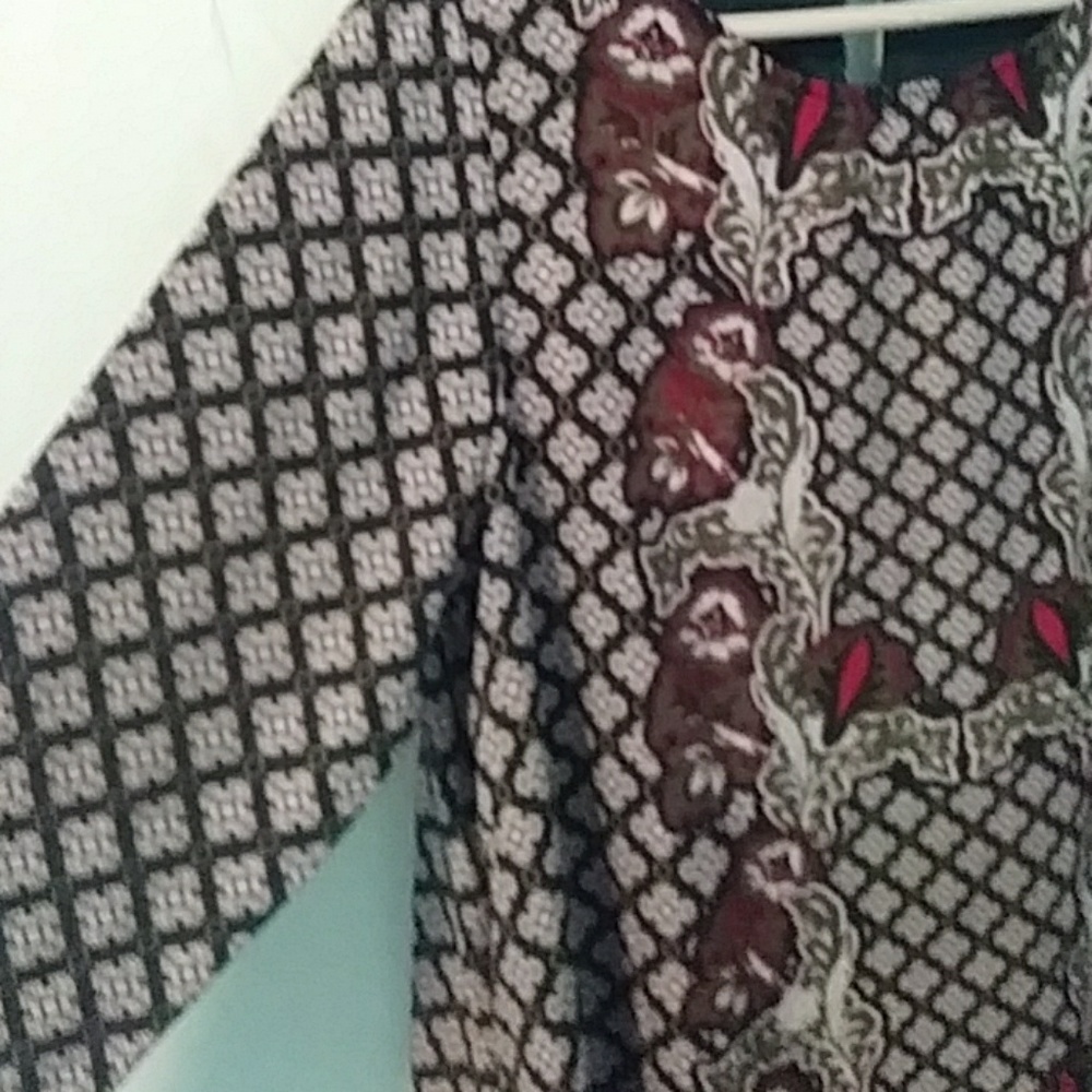 Dress - Picture 3 of 5